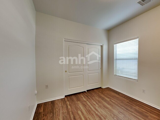 Building Photo - 17664 N 185th Ln