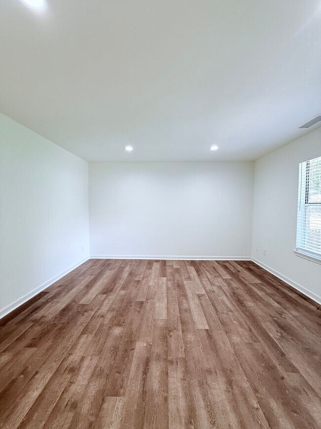 Building Photo - 4030 Hidden Hollow Terrace