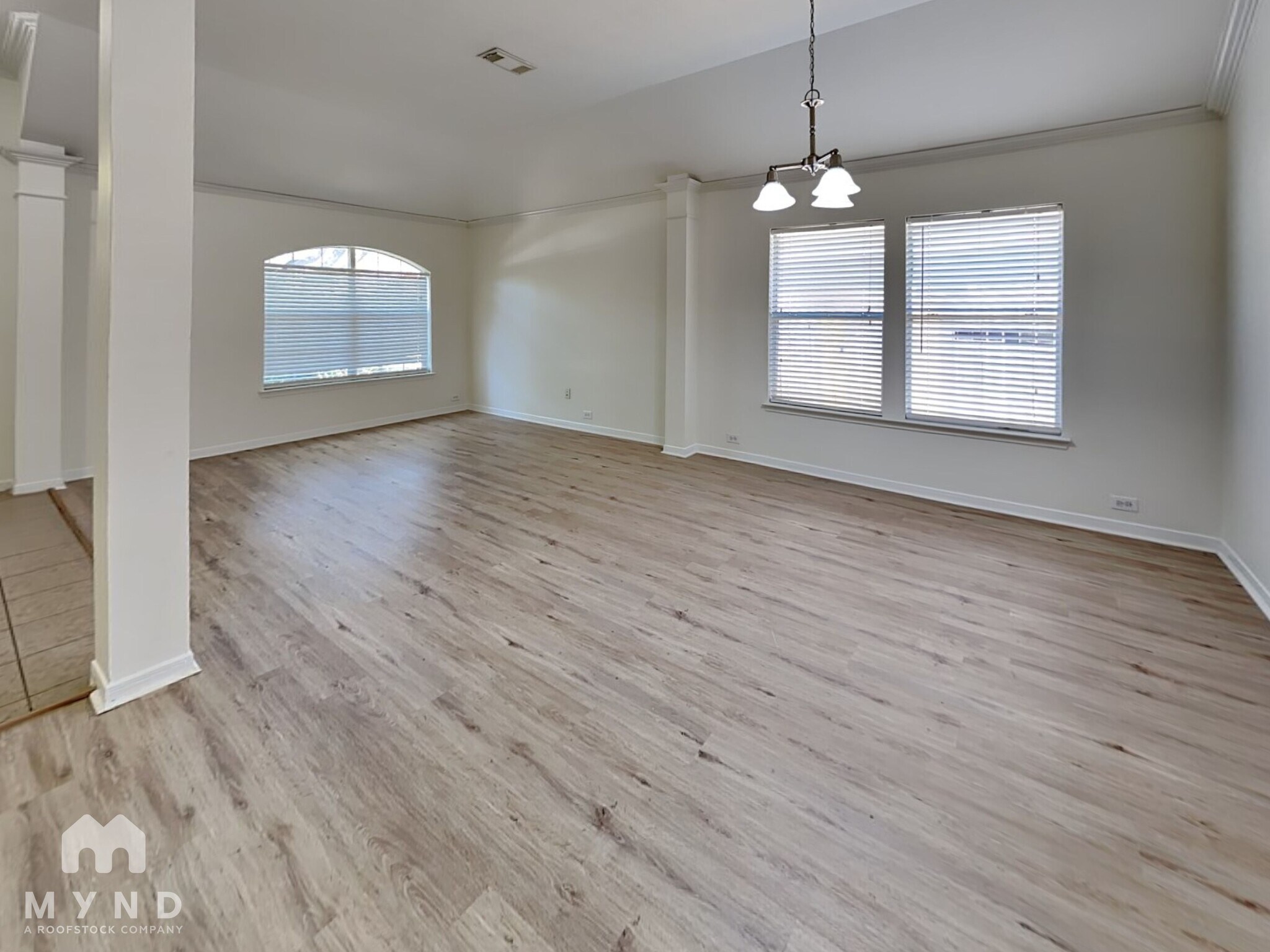 Building Photo - 19215 Mustang Pointe Ln