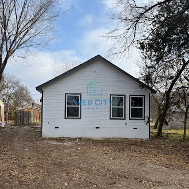 Building Photo - 12908 Windfall Cir