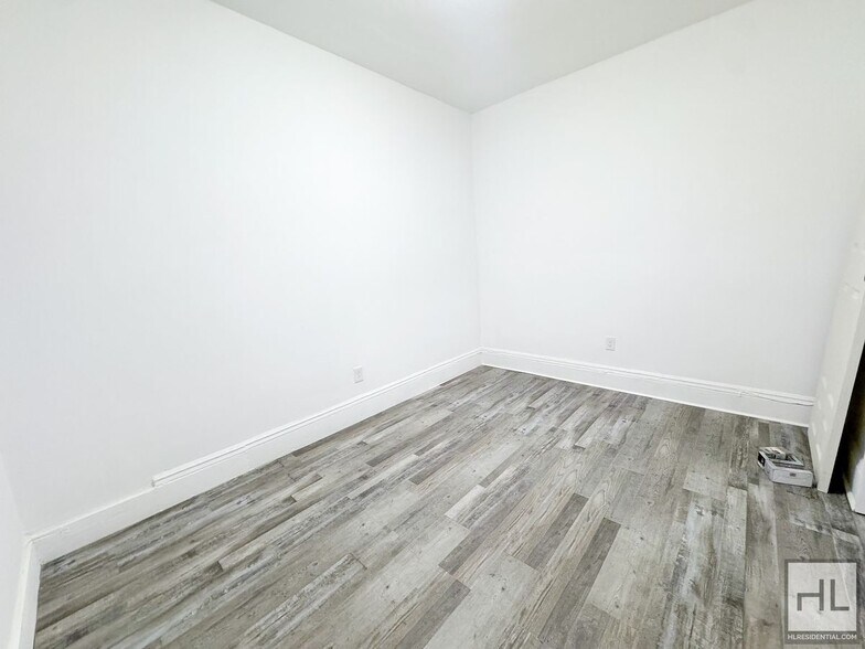 Building Photo - MACON STREET