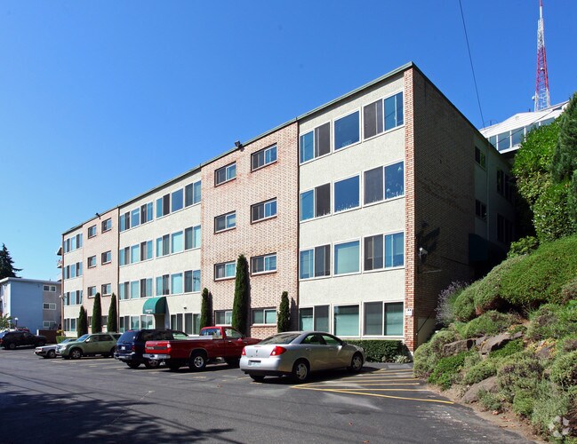 Primary Photo - The Townvue Apartments