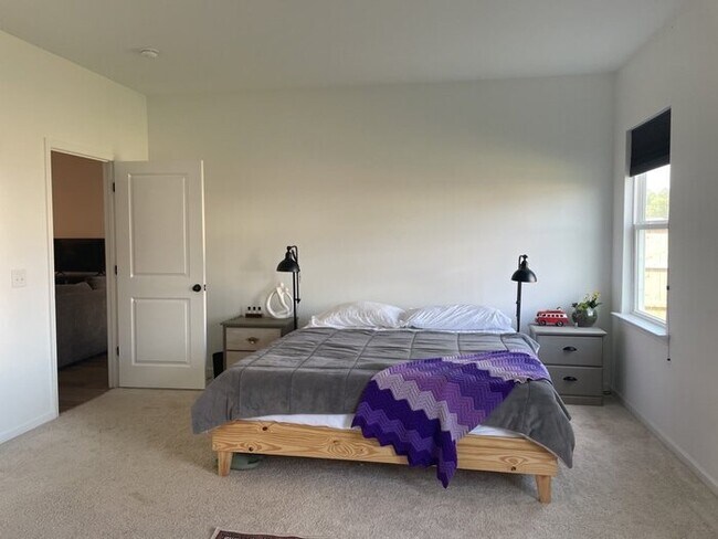 Building Photo - Coming Soon – Beautiful Ranch Home in Stra...