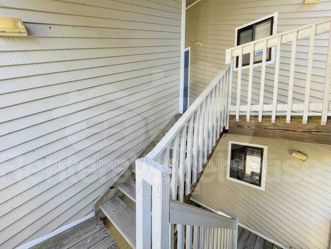 Building Photo - 2325 Sea Shell Rd