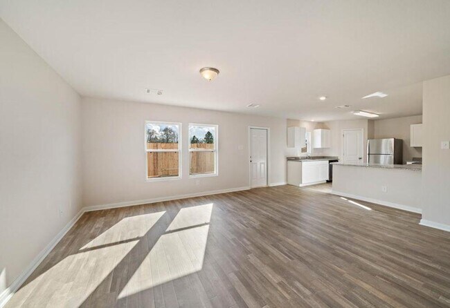 Building Photo - 15708 Del Norte Dr