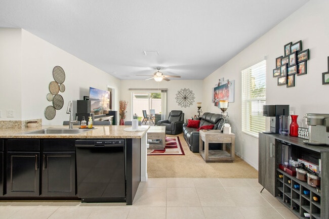 Building Photo - LIKE NEW Home For Rent in Southfork Lakes!