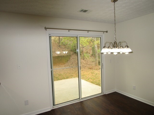 Building Photo - 134 Holly Mill Village Dr