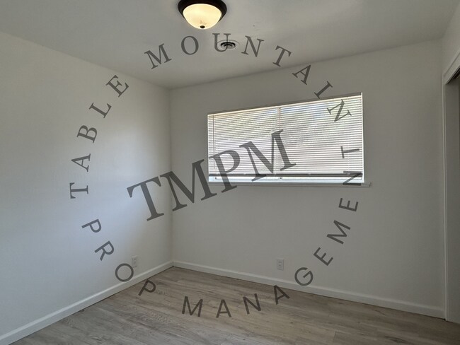 Building Photo - 2262 Las Plumas Ave