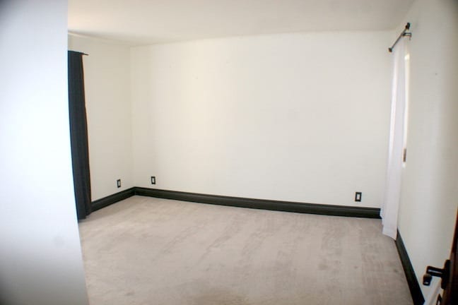 Building Photo - Beautiful 2-story home located in Calabasa...