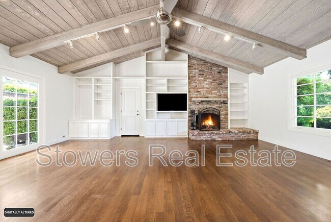 Building Photo - 31 Mott Dr