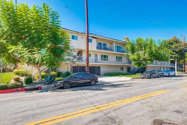 POV - 501 Marlborough Ave