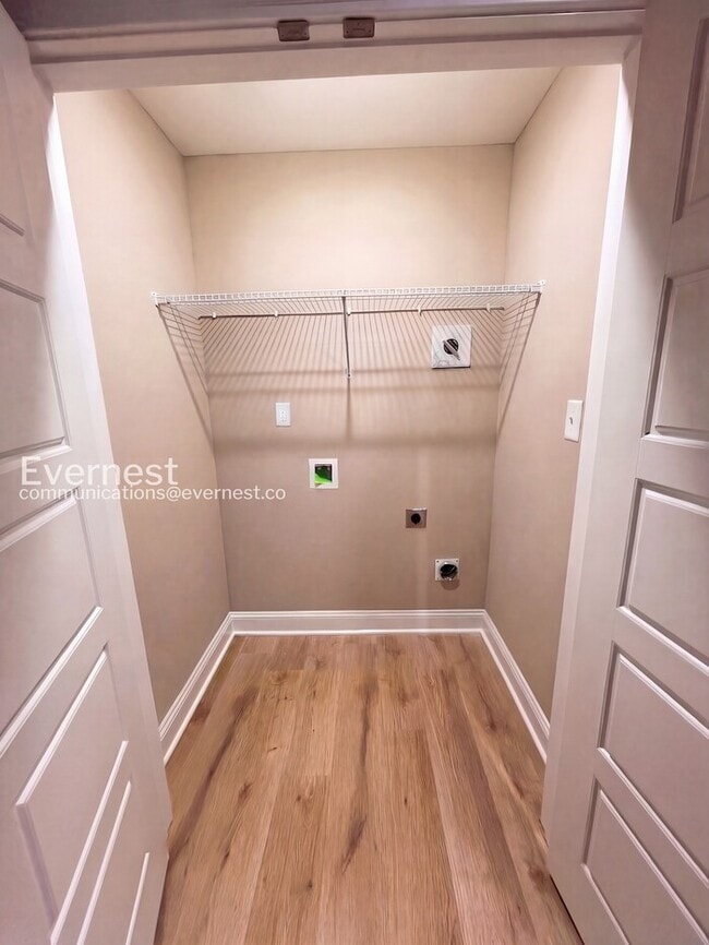 Building Photo - 3385 Polly Dr