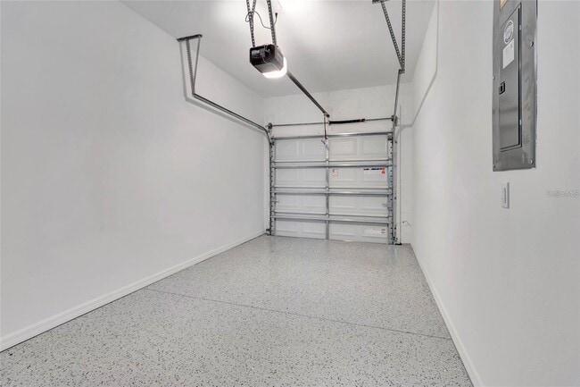 Building Photo - 2596 Penguin Blvd