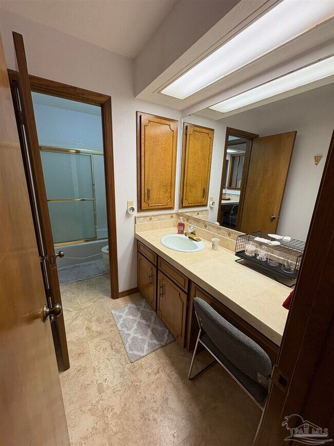 Building Photo - 8755 Thunderbird Dr