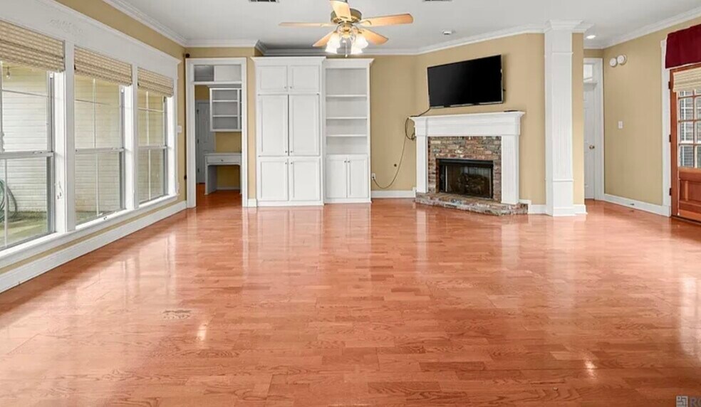 Building Photo - 1593 Colony Ln