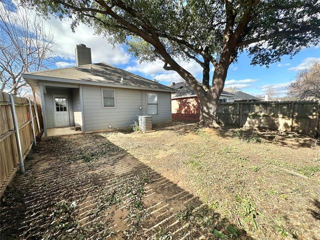 Building Photo - 1002 Bull Run St