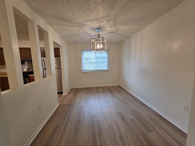 Building Photo - 4080 Sherman Oaks Ave