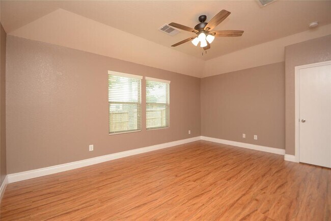 Building Photo - 12567 Canyon Falls Boulevard