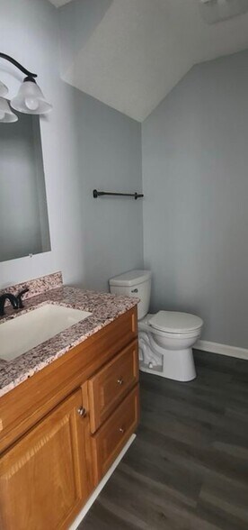 Building Photo - 1205 Bethune St