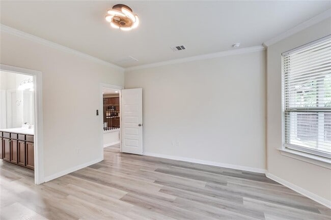 Building Photo - 14202 Alloro Dr