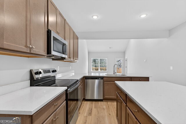 Building Photo - 9 Crown St