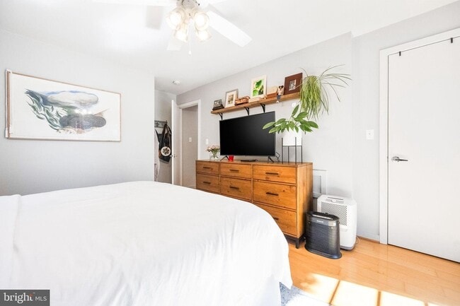 Building Photo - 1439 Chapin St NW