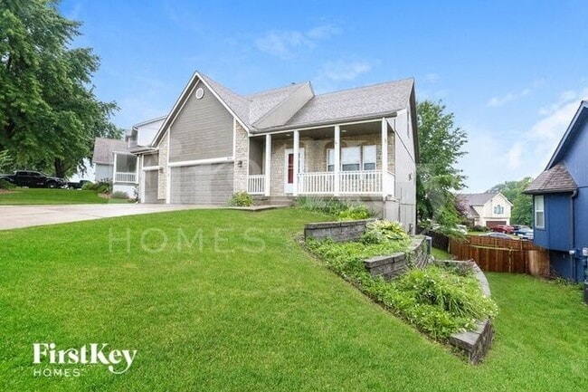 Building Photo - 800 Red Maple Dr