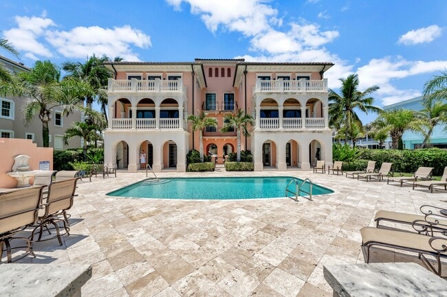 Building Photo - 1510 Ocean Dr