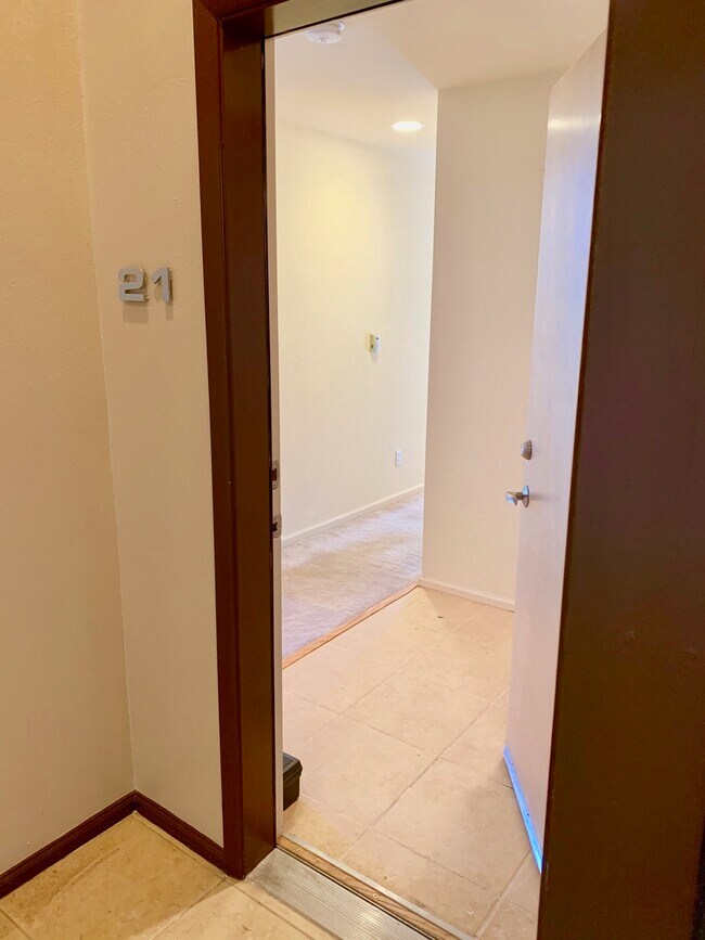 Welcome to your new home! - 21 Canyon View