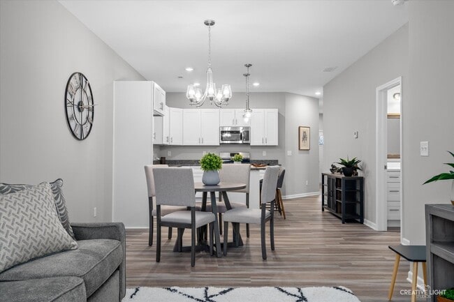 Building Photo - 534 Preston St