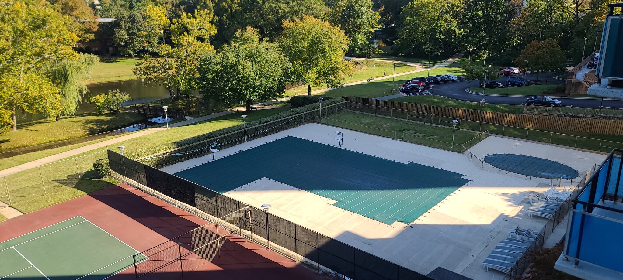 Building Photo - 10401 Grosvenor Pl