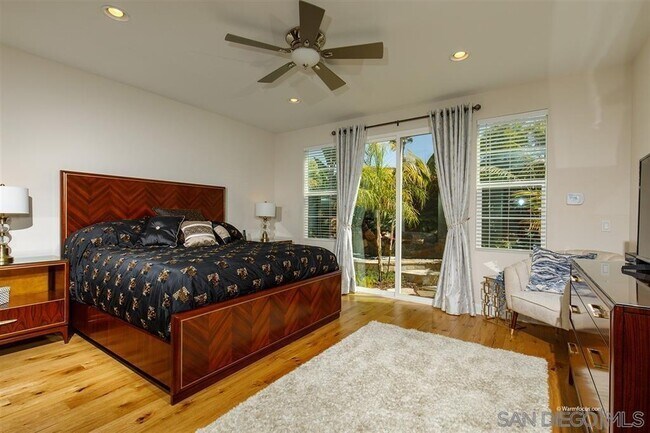 Building Photo - 1679 Buena Vista Way