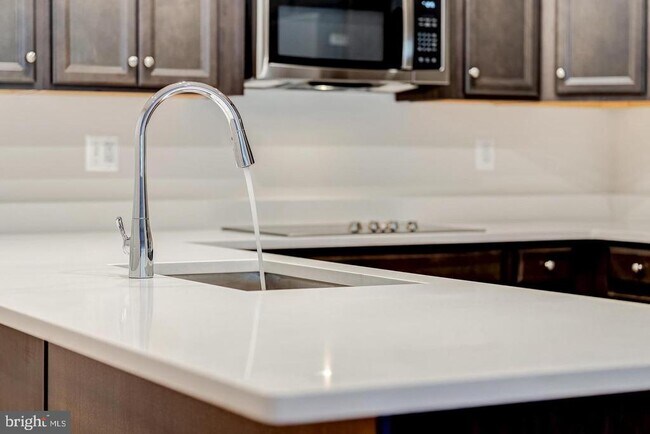 Building Photo - 13504 Innovation Station Lp