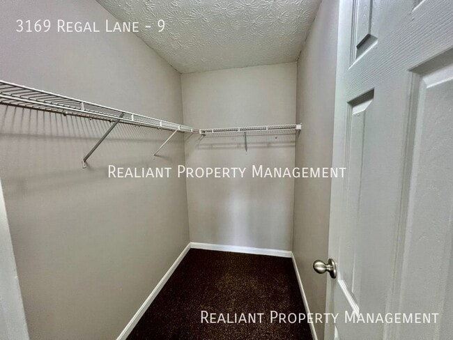 Building Photo - 3169 Regal Ln