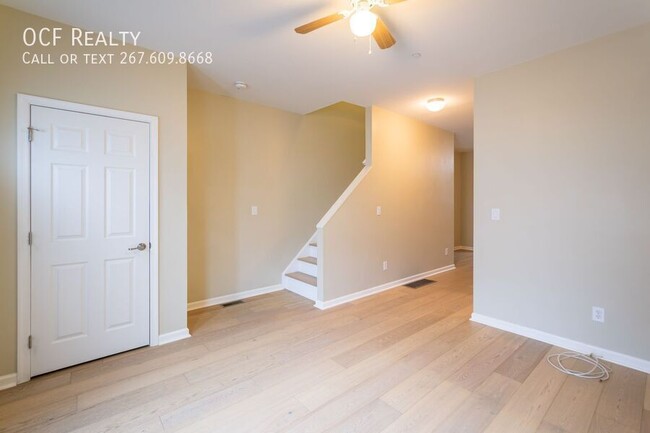 Primary Photo - Three Bed Fishtown Home