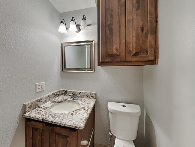 Building Photo - Spacious 4BR Home in Denton | Fireplace, Fenced Yard, Covered Patio + Near UNT