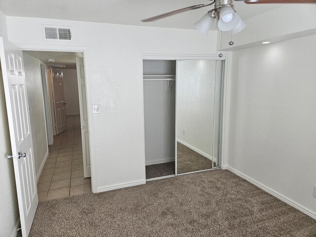 Building Photo - 1310 S Hardy Dr