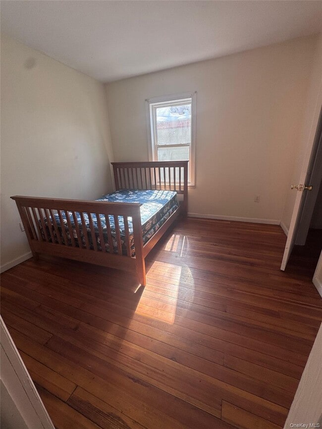 Building Photo - 4 Gray St