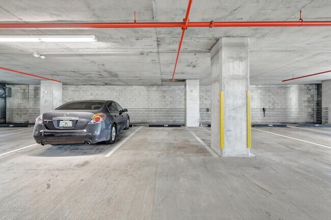 Building Photo - 315 NE 3rd Ave