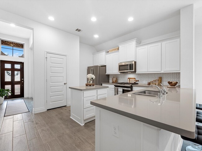 Building Photo - 24543 Songlark Bend Dr