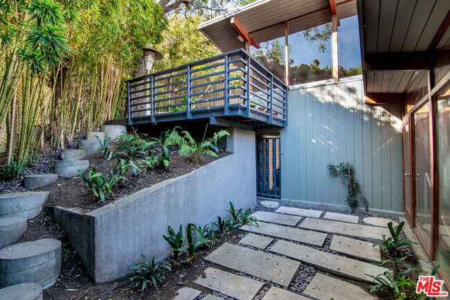 Building Photo - 10410 Quito Ln