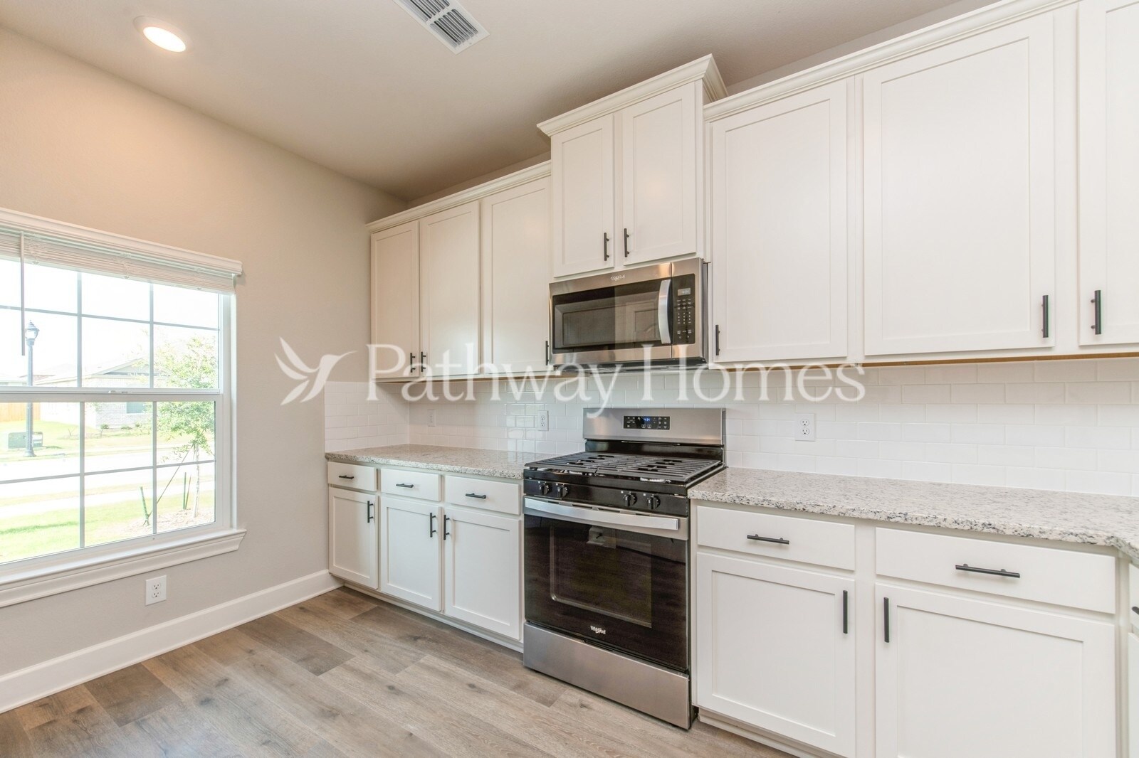 Building Photo - 619 Brookside Dr