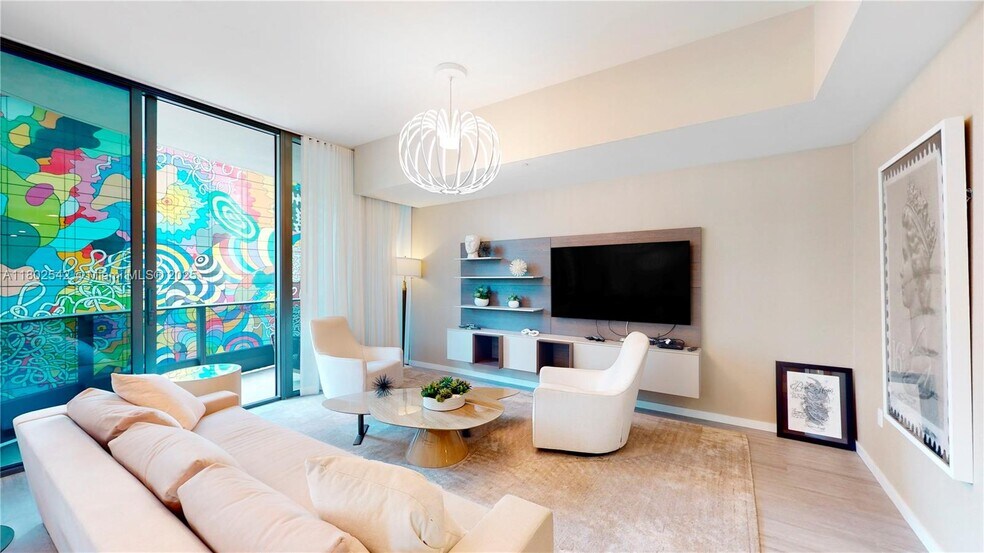 Building Photo - 1000 Brickell Plz