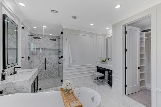 Building Photo - Distinctive Fully Furnished Estate in The Canyons!