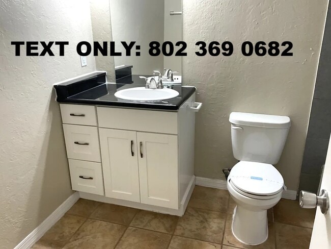 Building Photo - 812 65th Ave W