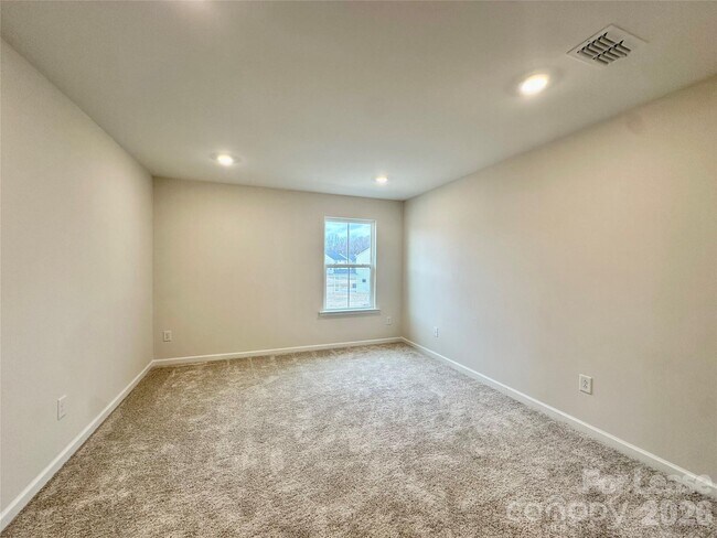 Building Photo - 6012 Chumbley Pt Rd