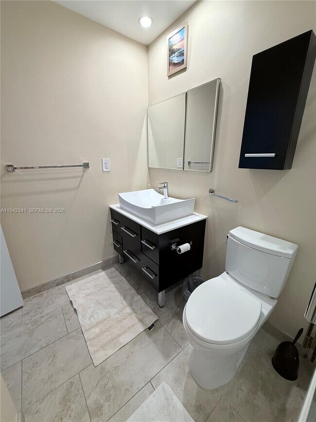 Building Photo - 3180 S Ocean Dr