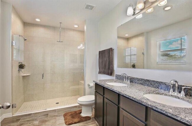 Building Photo - 492 Pinecrest Loop