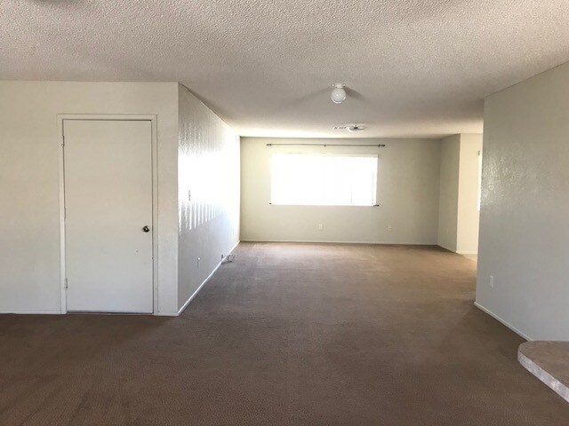 Building Photo - 4 BED.,2BA. IN  MOUNTAIN VIEW