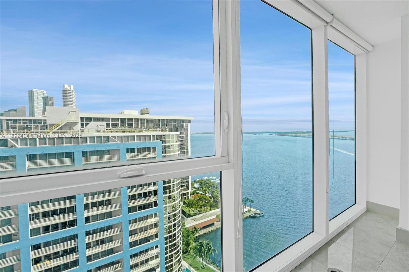 Building Photo - 2101 Brickell Ave